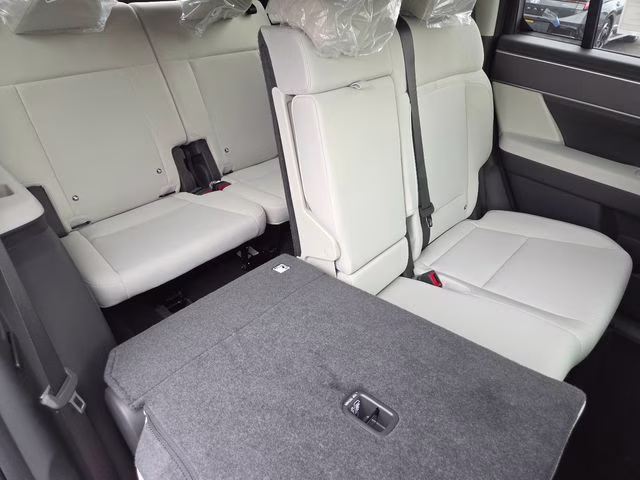 2026 Hampton Gray Hyundai Santa Fe SE FWD SUV