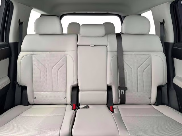 2026 Shimmering Silver Hyundai Santa Fe Hybrid SEL AWD SUV