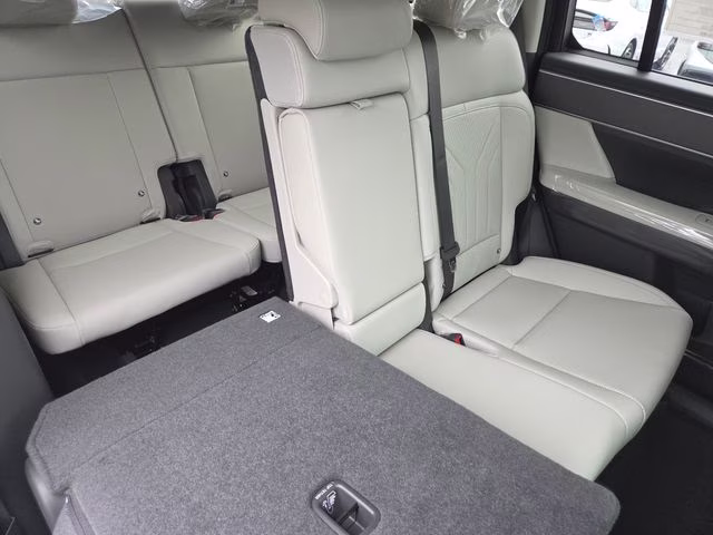 2026 Hampton Gray Hyundai Santa Fe Hybrid SEL AWD SUV