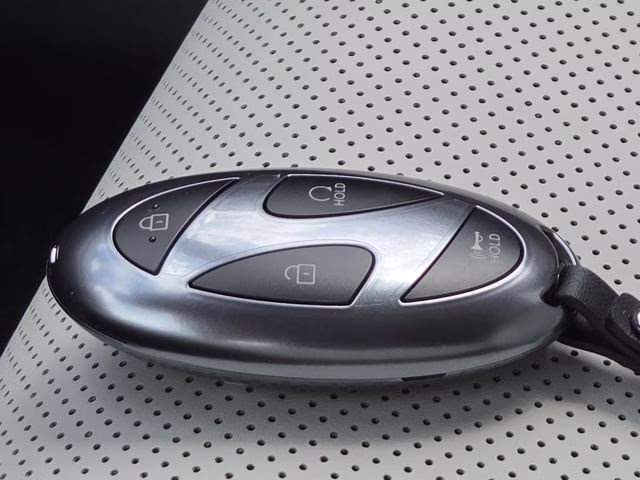 2026 Shimmering Silver Pearl Hyundai Santa Fe SEL AWD SUV