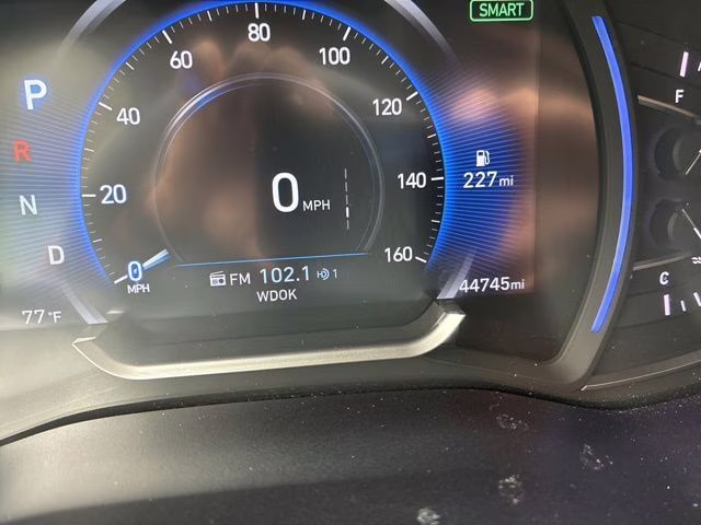 2019 Symphony Silver Hyundai Santa Fe SEL Plus FWD SUV