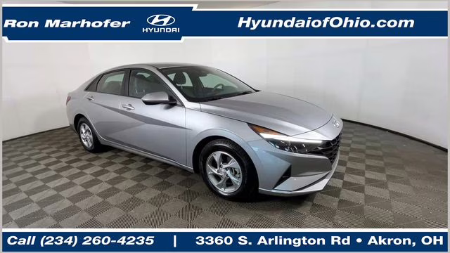2023 Shimmering Silver Pearl Hyundai Elantra SE FWD Sedan