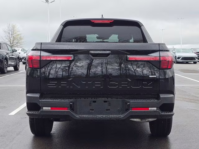 2026 Phantom Black Hyundai Santa Cruz SE AWD Truck