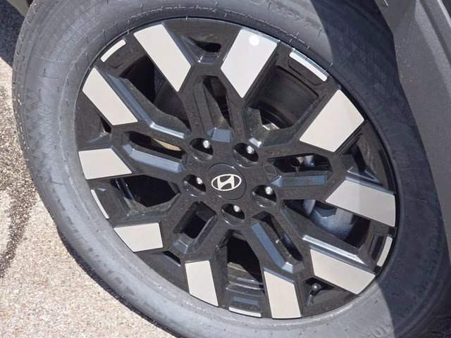 2026 Phantom Black Hyundai Santa Cruz SEL FWD Truck