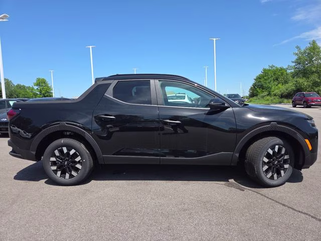2026 Phantom Black Hyundai Santa Cruz SEL FWD Truck