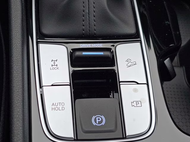 2026 Phantom Black Hyundai Santa Cruz SEL AWD Truck