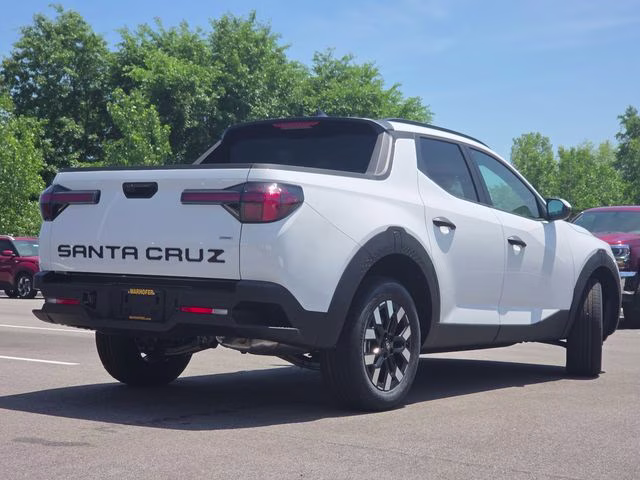 2026 Atlas White Hyundai Santa Cruz SEL AWD Truck