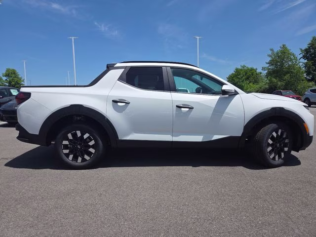 2026 Atlas White Hyundai Santa Cruz SEL AWD Truck
