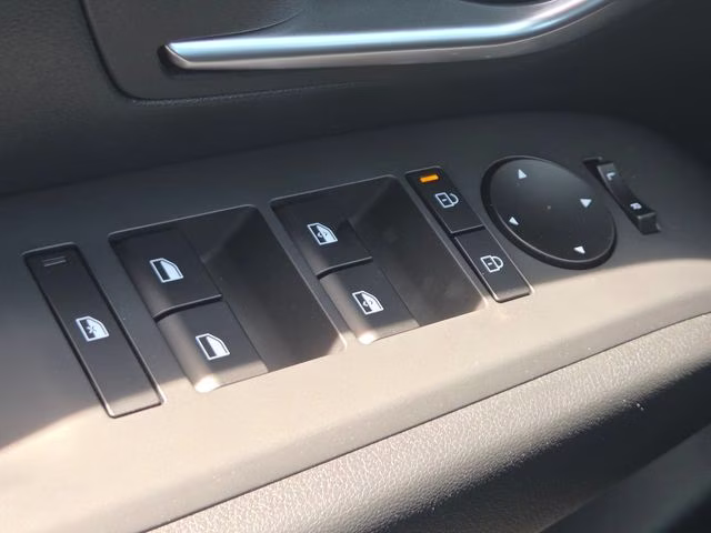 2026 Atlas White Hyundai Santa Cruz SEL AWD Truck