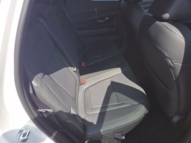 2026 Atlas White Hyundai Santa Cruz SEL AWD Truck