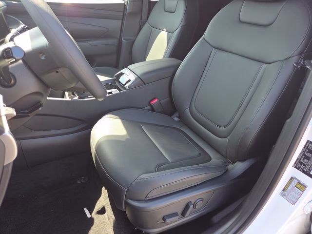 2026 Atlas White Hyundai Santa Cruz SEL AWD Truck