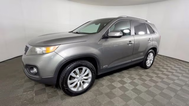 2011 Titanium Silver Kia Sorento EX AWD SUV