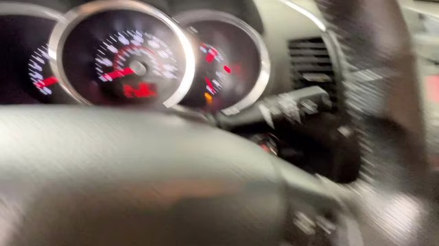 2011 Titanium Silver Kia Sorento EX AWD SUV