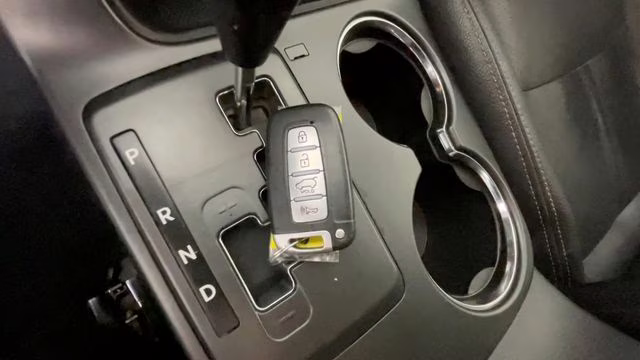 2011 Titanium Silver Kia Sorento EX AWD SUV