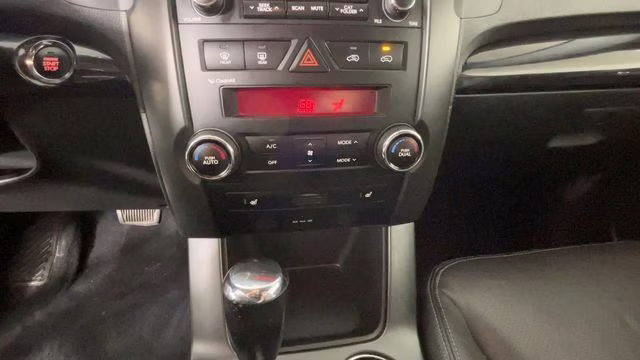 2011 Titanium Silver Kia Sorento EX AWD SUV