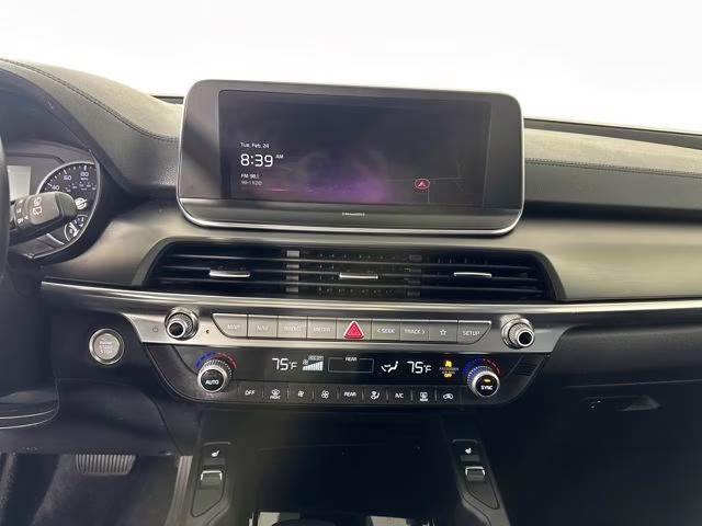2022 Glacial White Pearl Kia Telluride S AWD SUV
