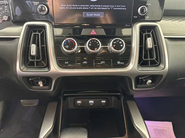 2022 Gravity Gray Kia Sorento LX FWD SUV