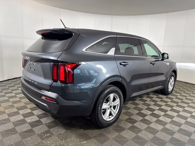 2022 Gravity Gray Kia Sorento LX FWD SUV