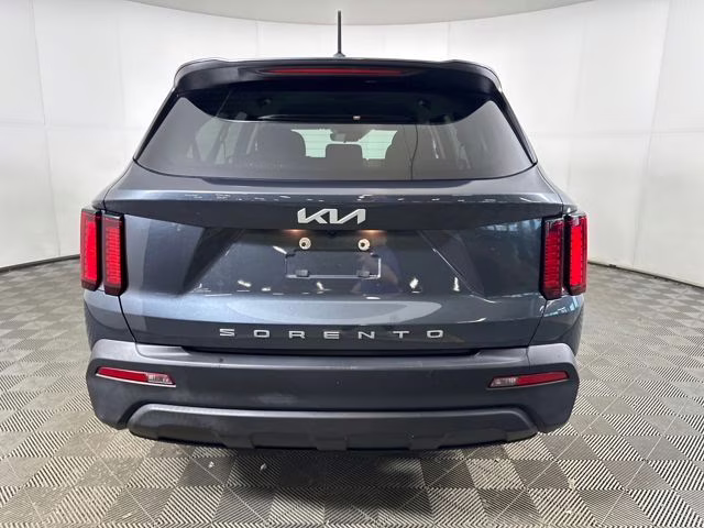 2022 Gravity Gray Kia Sorento LX FWD SUV