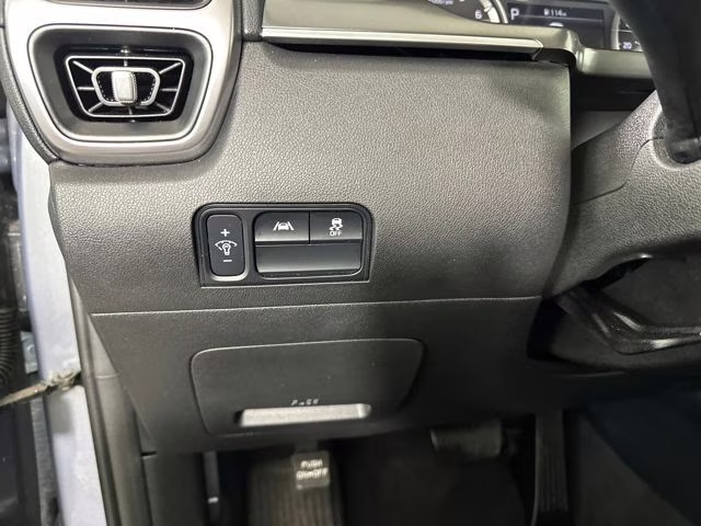 2023 Everlasting Silver Kia Sorento LX AWD SUV