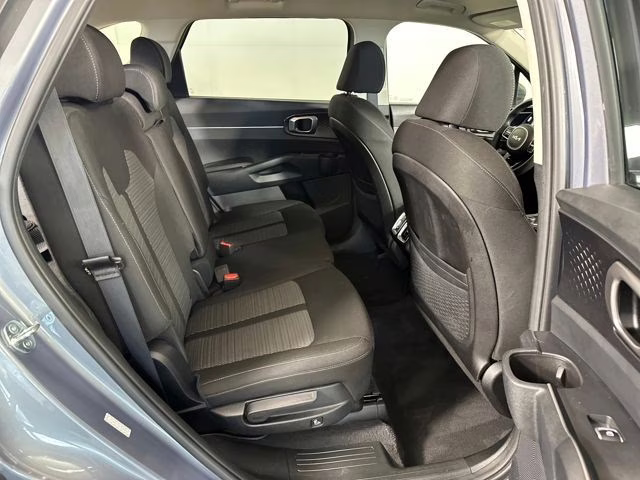 2023 Everlasting Silver Kia Sorento LX AWD SUV