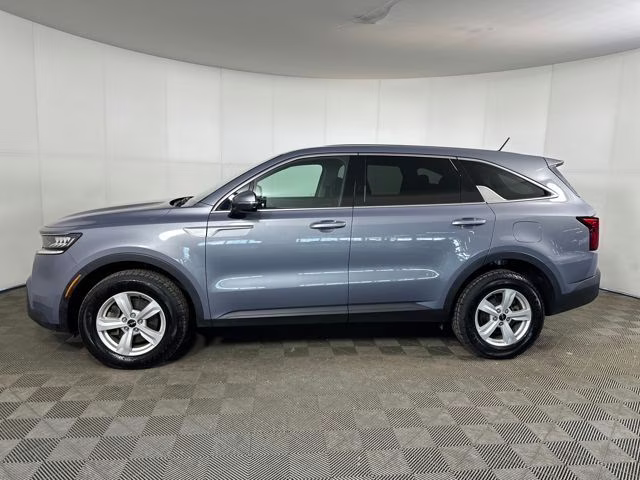 2023 Everlasting Silver Kia Sorento LX AWD SUV