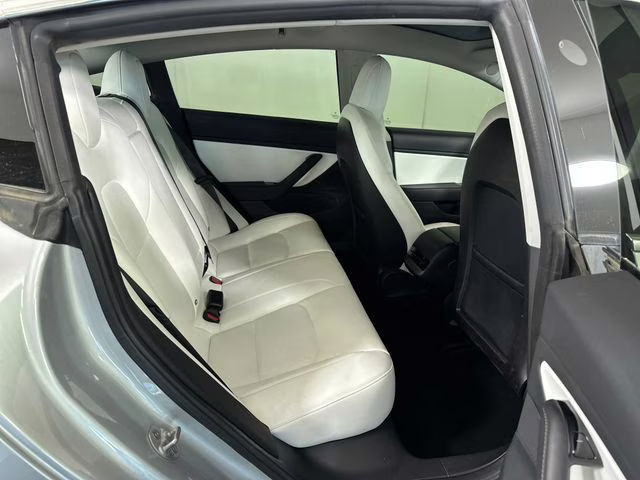 2018 Silver Tesla Model 3 Performance AWD Sedan