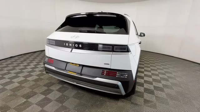 2025 Atlas White Hyundai IONIQ 5 SEL AWD SUV