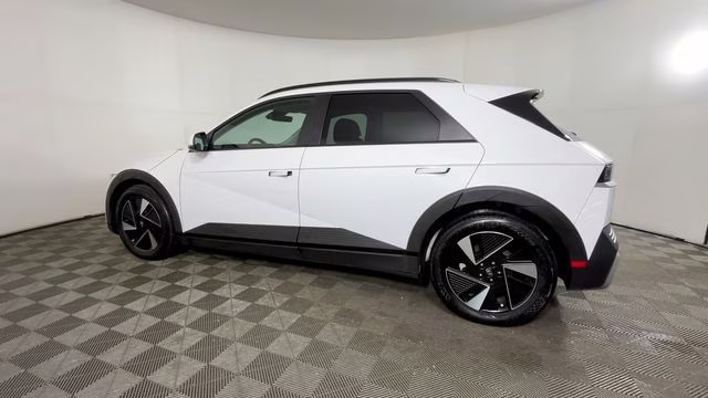 2025 Atlas White Hyundai IONIQ 5 SEL AWD SUV
