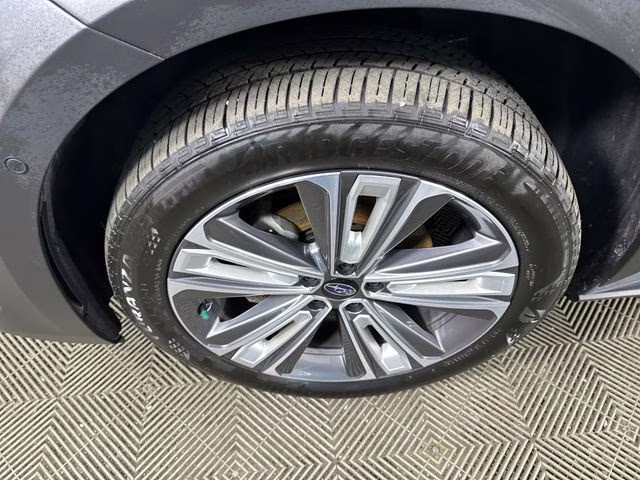 2023 Harbor Mist Gray Pearl 2-Tone Subaru Solterra Touring AWD SUV