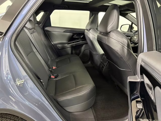 2023 Harbor Mist Gray Pearl 2-Tone Subaru Solterra Touring AWD SUV