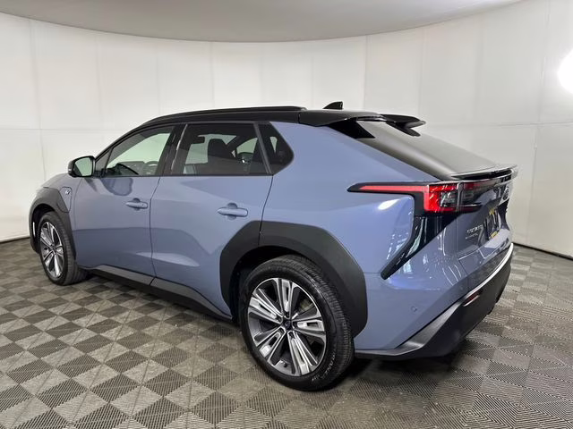 2023 Harbor Mist Gray Pearl 2-Tone Subaru Solterra Touring AWD SUV