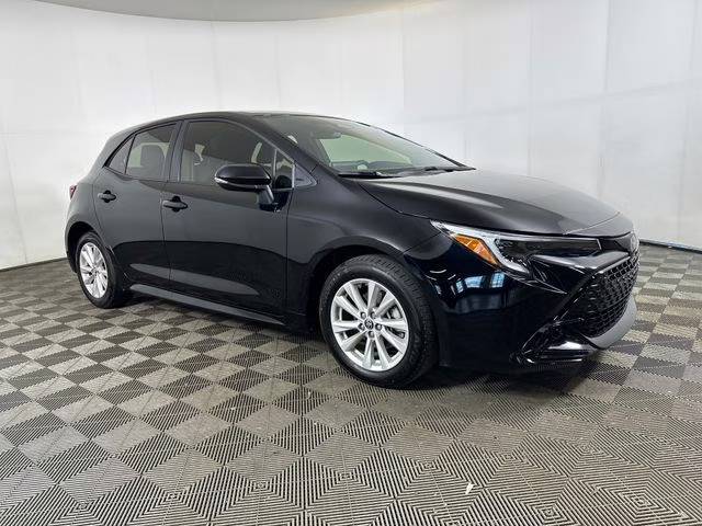 2025 Midnight Black Metallic Toyota Corolla Hatchback SE FWD Hatchback