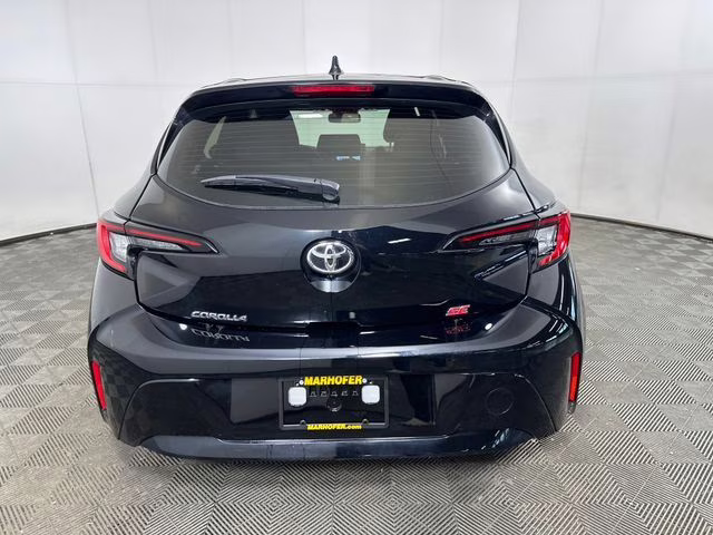 2025 Midnight Black Metallic Toyota Corolla Hatchback SE FWD Hatchback