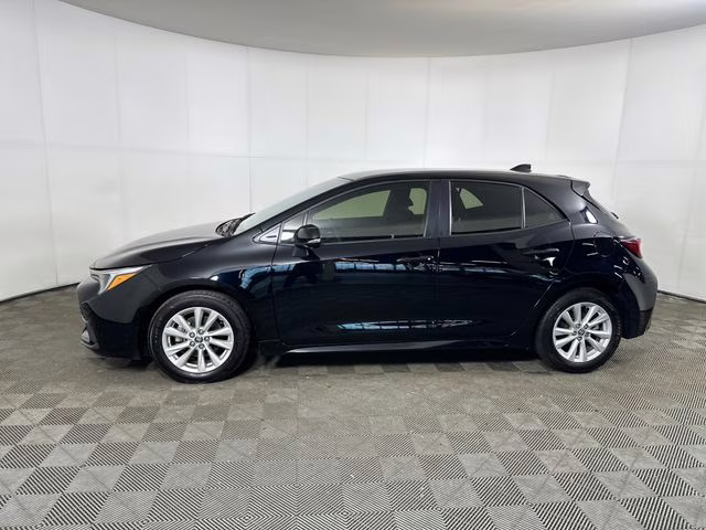2025 Midnight Black Metallic Toyota Corolla Hatchback SE FWD Hatchback
