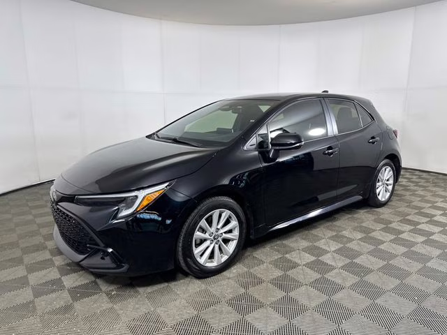 2025 Midnight Black Metallic Toyota Corolla Hatchback SE FWD Hatchback