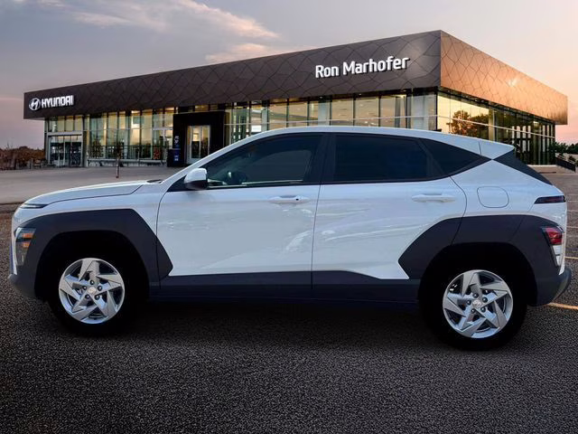 2026 Atlas White Hyundai Kona SE FWD SUV