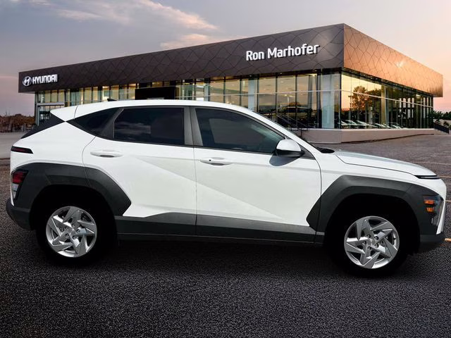 2026 Atlas White Hyundai Kona SE FWD SUV
