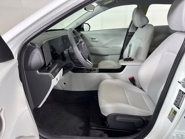 2026 Atlas White Hyundai Kona SE FWD SUV