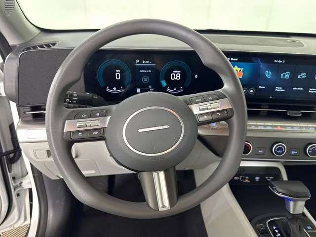 2026 Atlas White Hyundai Kona SE FWD SUV