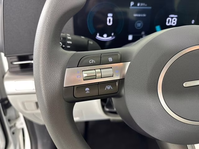 2026 Atlas White Hyundai Kona SE FWD SUV