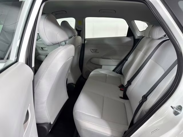 2026 Atlas White Hyundai Kona SE FWD SUV