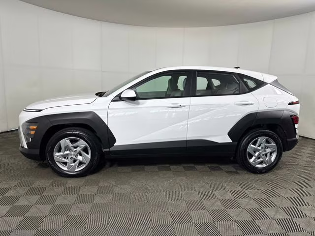 2026 Atlas White Hyundai Kona SE FWD SUV