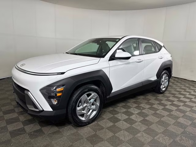 2026 Atlas White Hyundai Kona SE FWD SUV