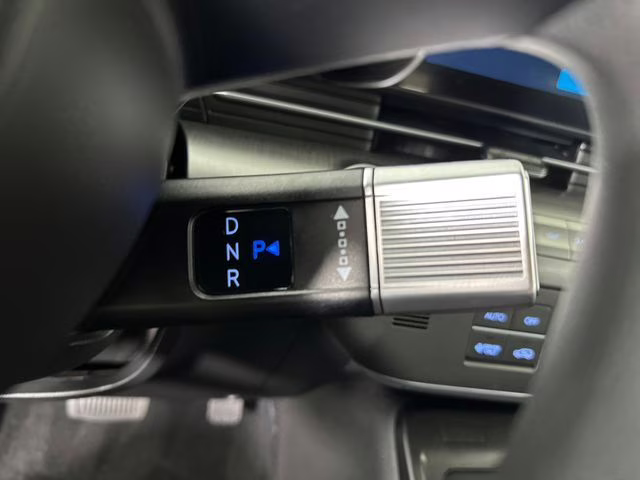 2024 Abyss Black Pearl Hyundai Kona Electric SE FWD SUV