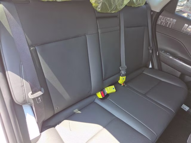 2026 Atlas White Hyundai Kona SEL Premium AWD SUV