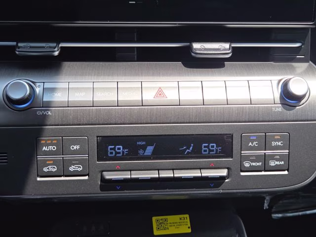 2026 Atlas White Hyundai Kona SEL Premium AWD SUV