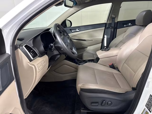 2020 White Hyundai Tucson Ultimate AWD SUV