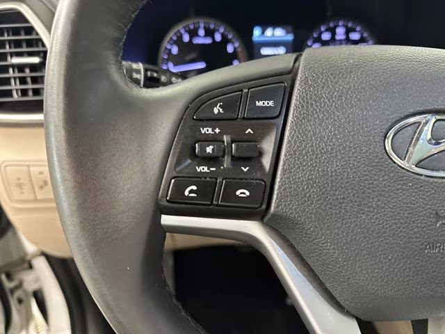 2020 White Hyundai Tucson Ultimate AWD SUV