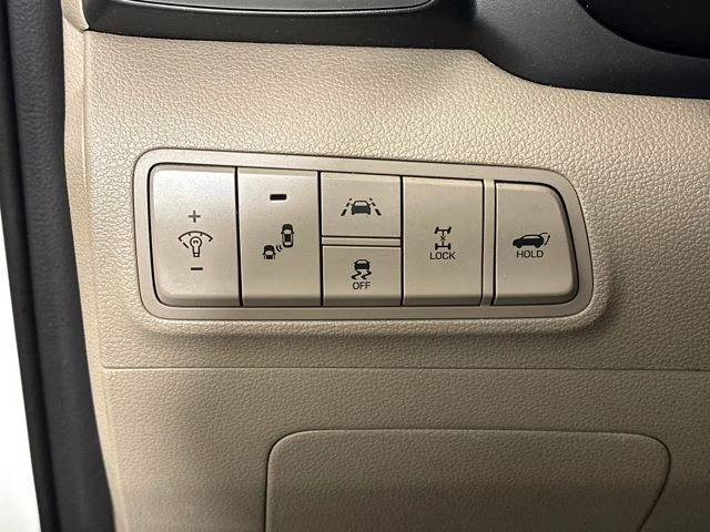2020 White Hyundai Tucson Ultimate AWD SUV